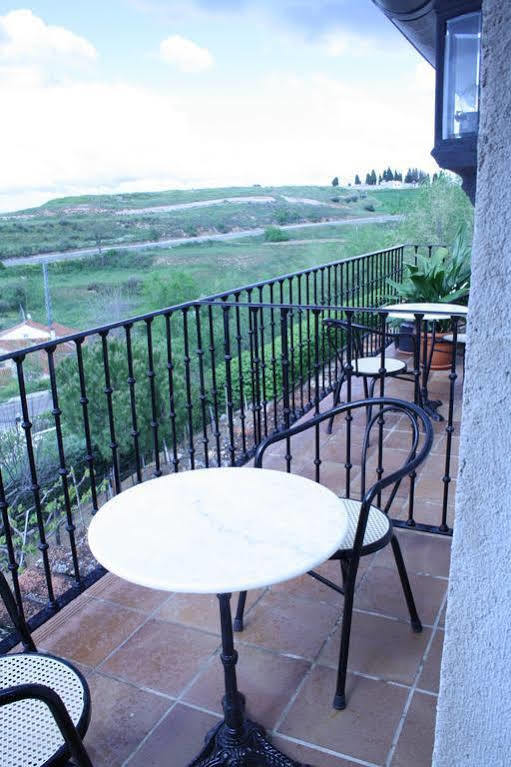 Hostal La Balquina Chinchón Extérieur photo